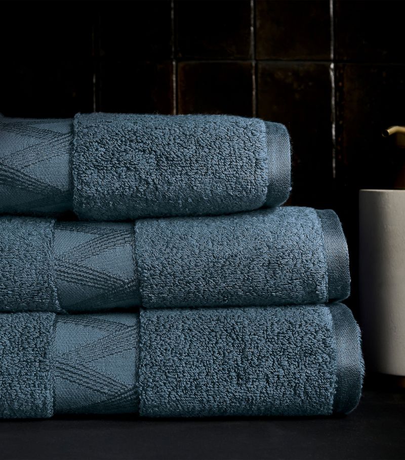 Zoffany ZOFFANY Organic Cotton Kanoko Bath Towel (70cm x 140cm)