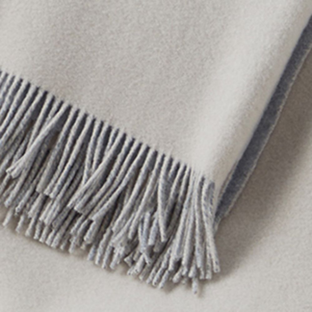 Brunello Cucinelli Brunello Cucinelli Cashmere Two-Tone Throw (150cm x 200cm)