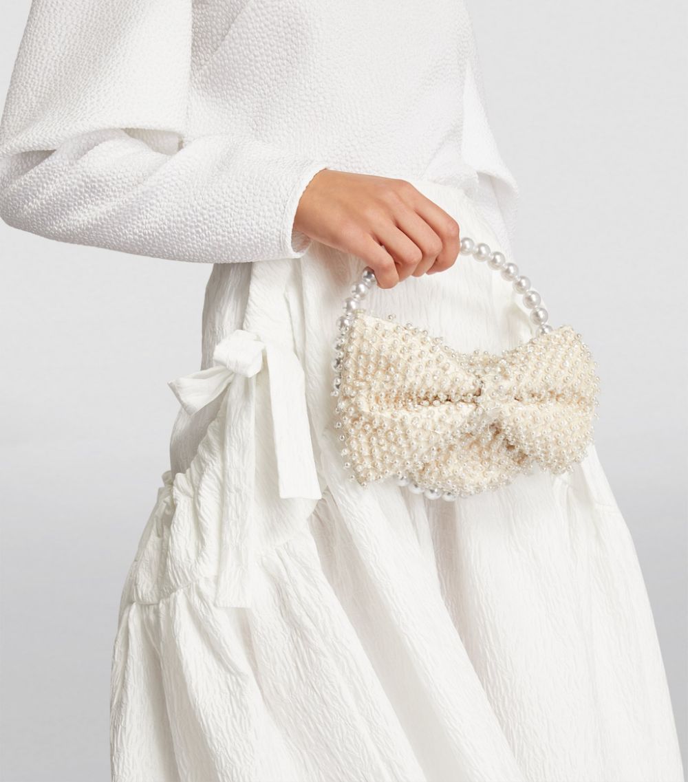 L'Alingi L'Alingi EXCLUSIVE Pearl-Embellished Bow Clutch Bag