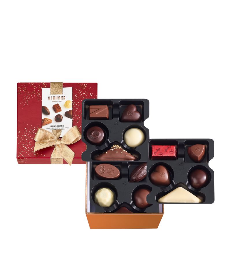 Neuhaus Neuhaus Medium Christmas 15-Piece Chocolate Gift Box (189g)
