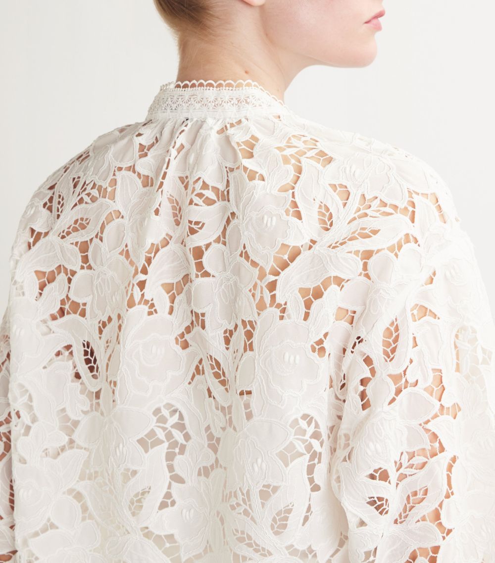 Alice + Olivia Alice + Olivia Lace Floral Aislyn Blouse