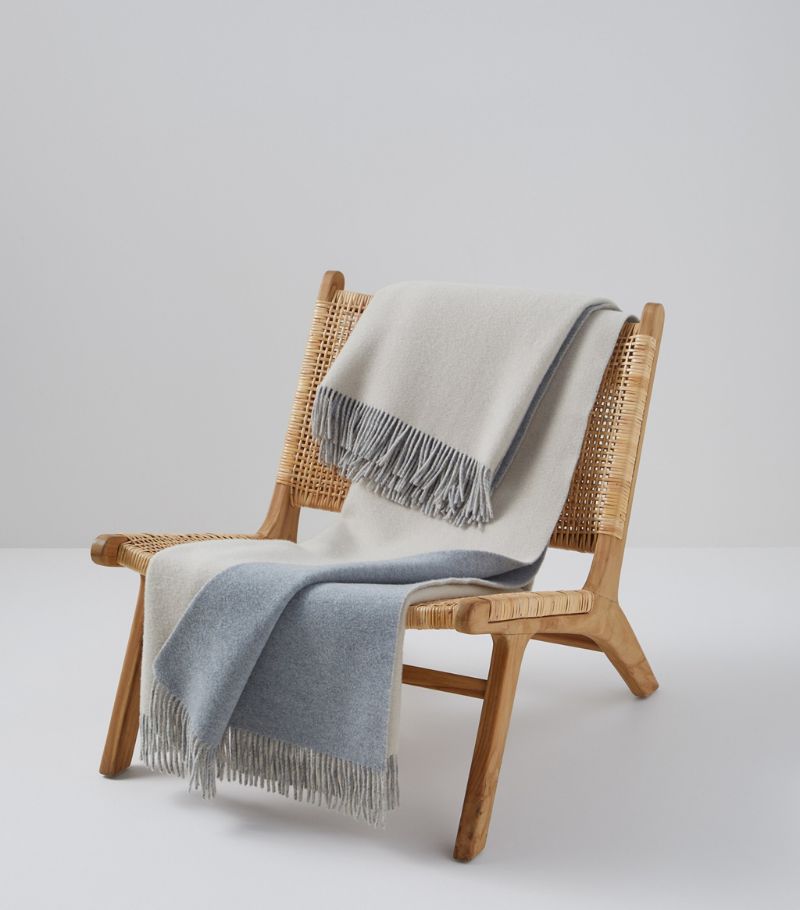 Brunello Cucinelli Brunello Cucinelli Cashmere Two-Tone Throw (150cm x 200cm)