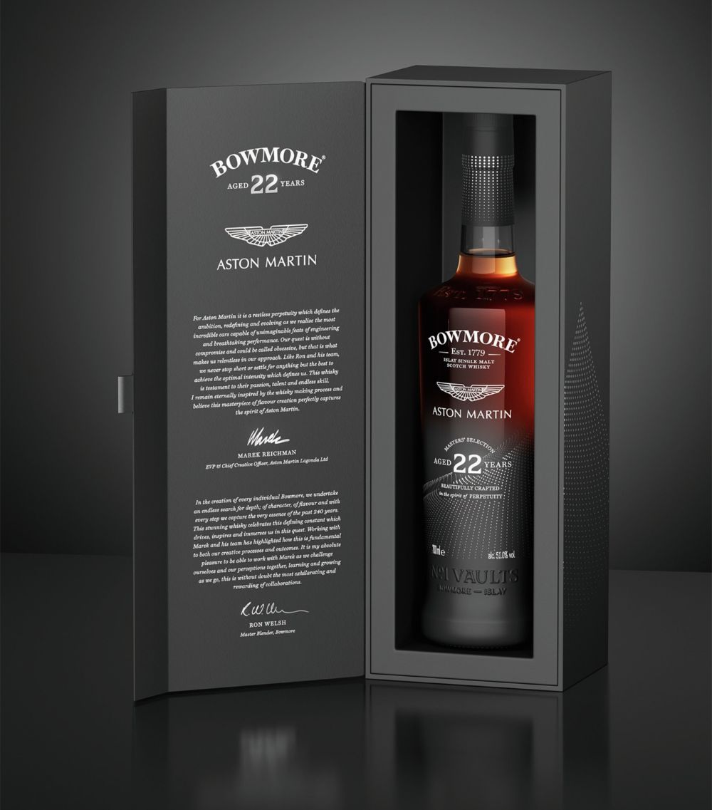 Bowmore Bowmore X Aston Martin Masters Selection Edition 3 22-Year-Old Single-Malt Scotch Whisky (70Cl)