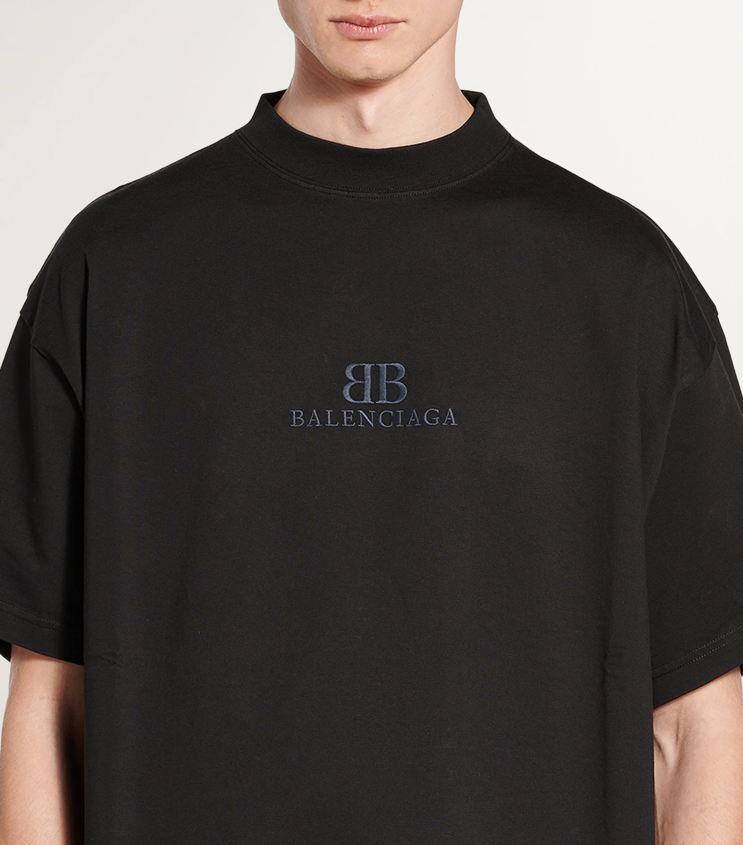 Balenciaga Balenciaga Raw-Hem Logo T-Shirt