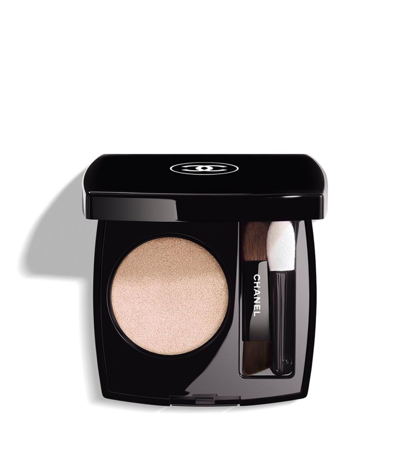 Chanel Chanel Ombre Essentielle Multi-Use Longwearing Eyeshadow