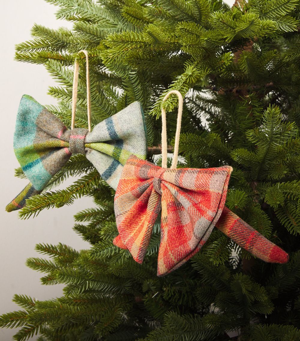  Donna Wilson Wool Tartan Bow Tree Decoration