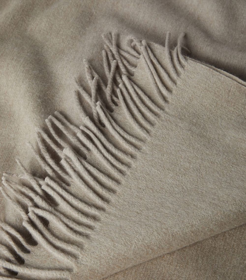 Brunello Cucinelli Brunello Cucinelli Cashmere Fringed Throw (150Cm X 200Cm)