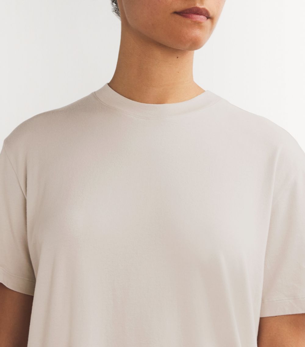 Skims Skims Short-Sleeve Boyfriend T-Shirt
