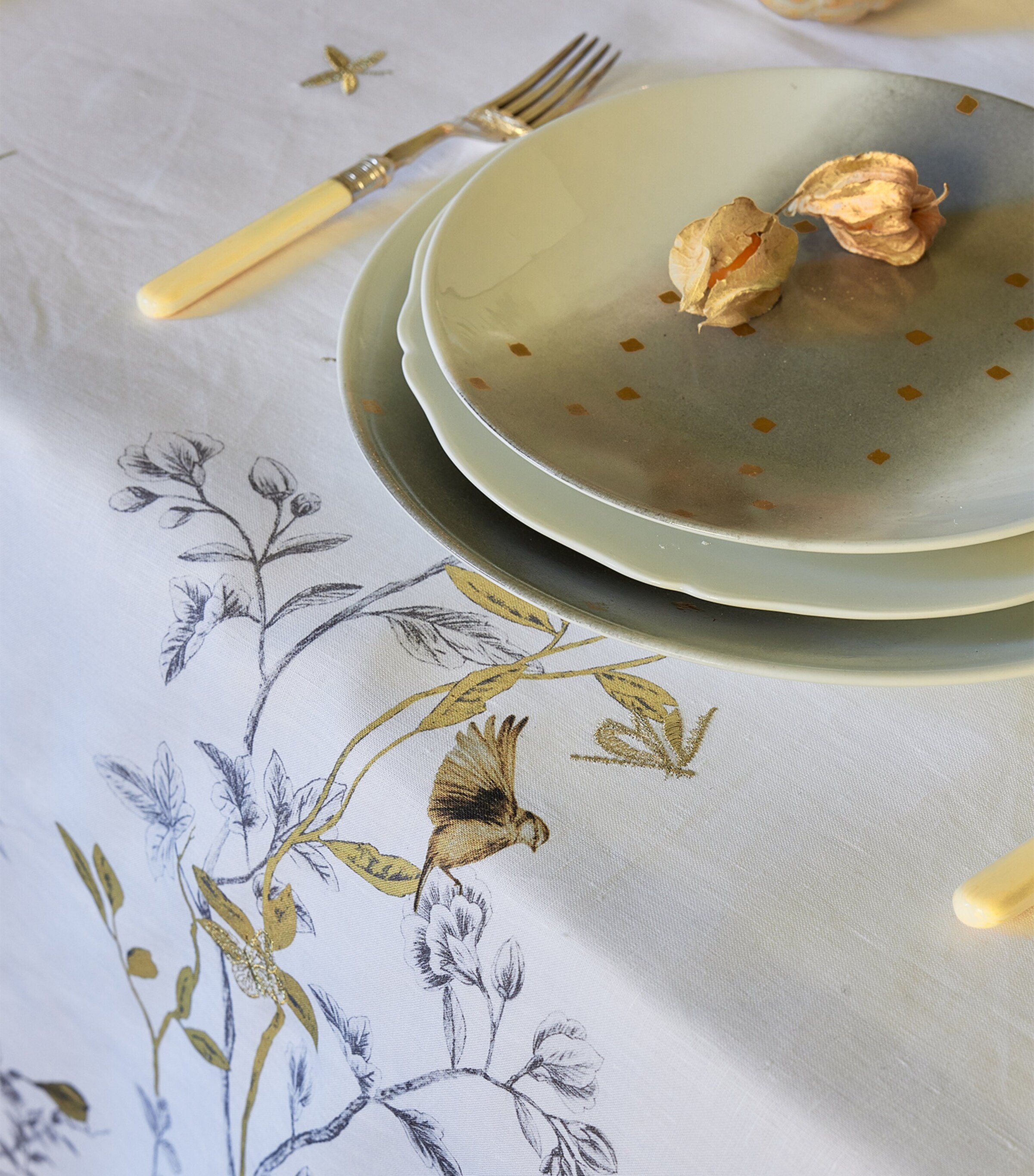 Alexandre Turpault Alexandre Turpault Linen Botanical Tablecloth