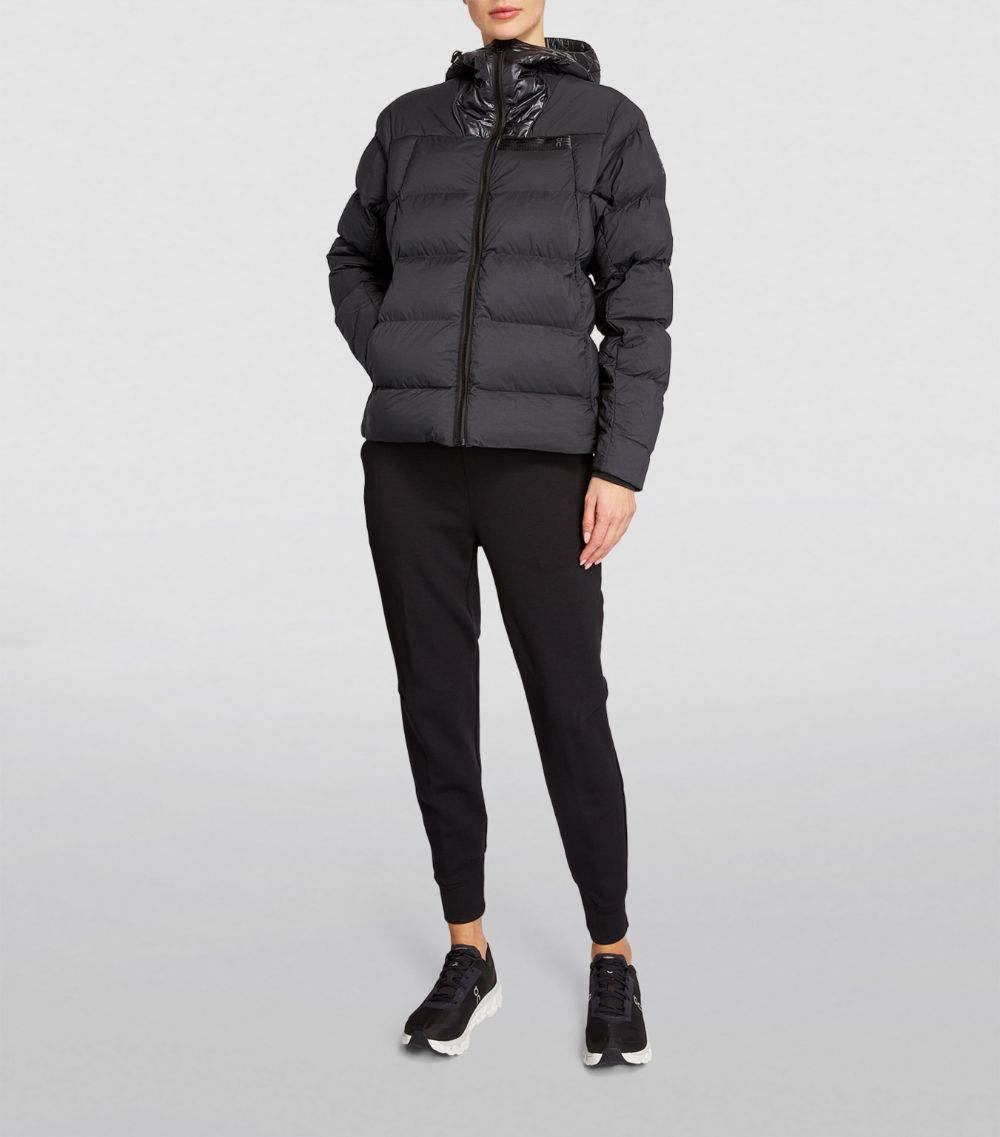 On Running On Running Challenger Puffer Jacket