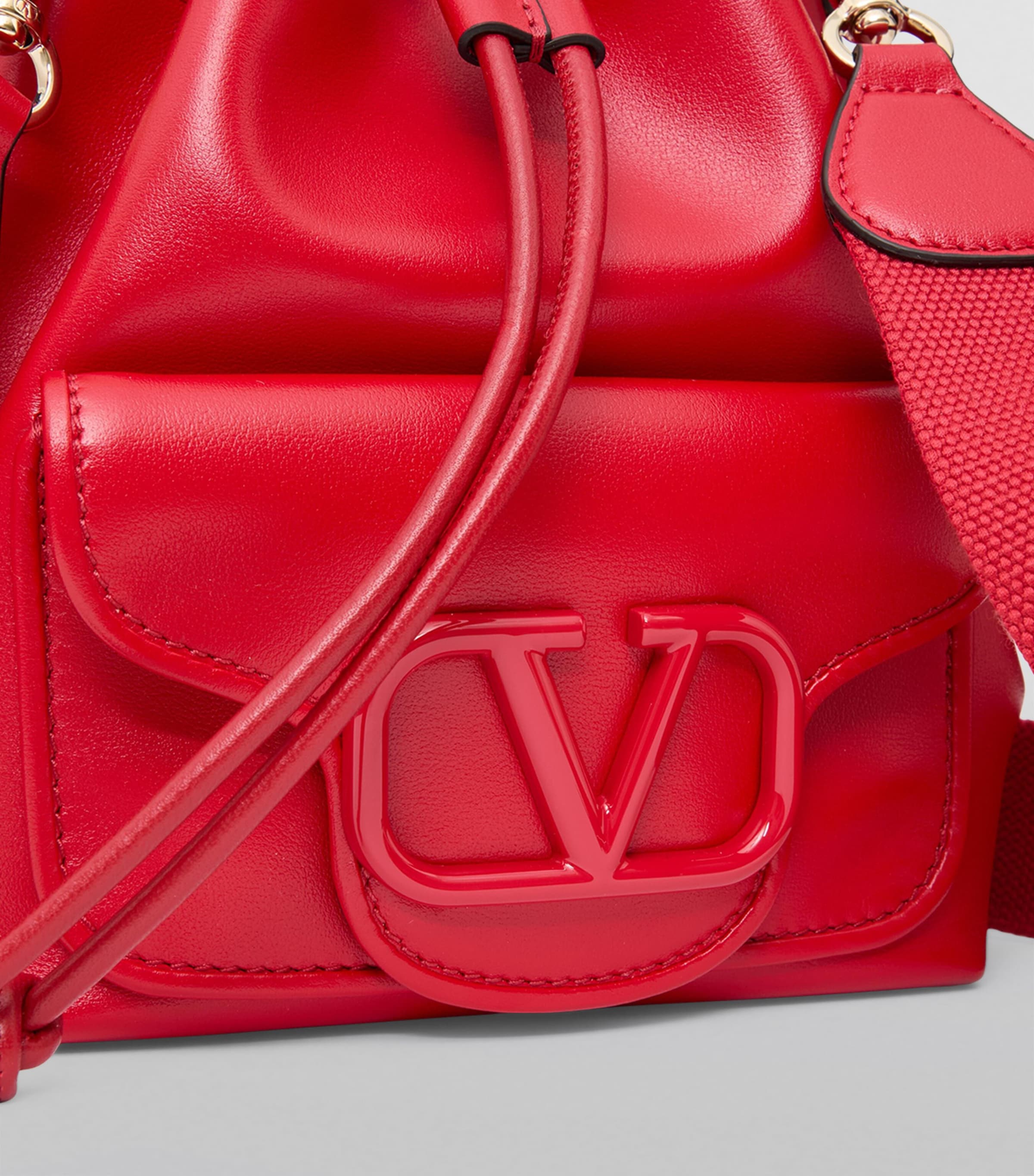 VALENTINO GARAVANI Valentino Garavani Small Leather Locò Bucket Bag