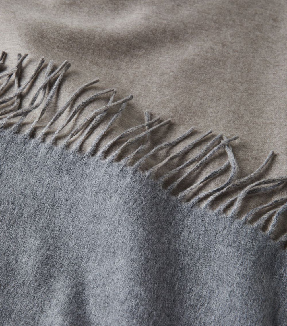 Brunello Cucinelli Brunello Cucinelli Silk Fringed Throw (150cm x 180cm)