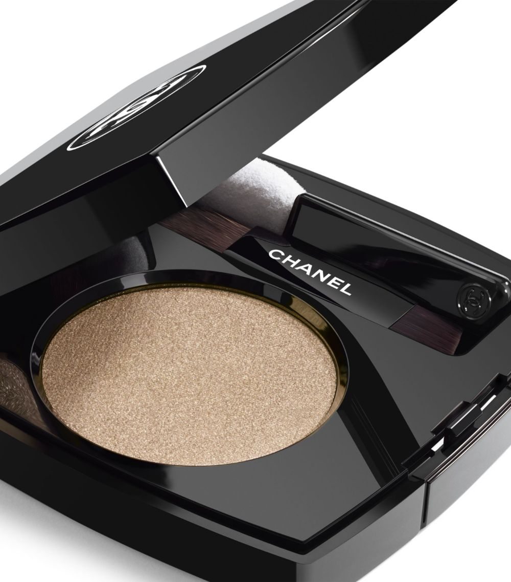 Chanel Chanel Ombre Essentielle Multi-Use Longwearing Eyeshadow