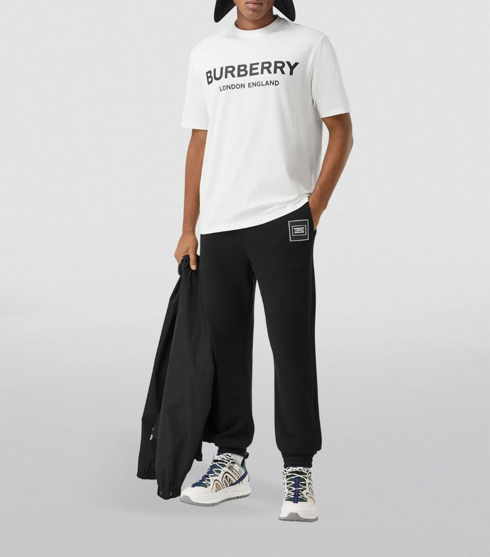 Burberry Burberry Logo Print T-Shirt