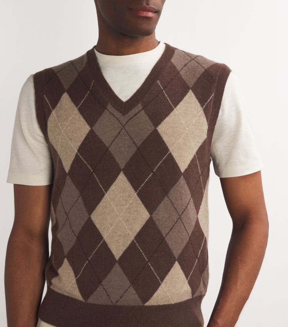 Ralph Lauren Purple Label Ralph Lauren Purple Label Cashmere Argyle-Knit Sweater Vest