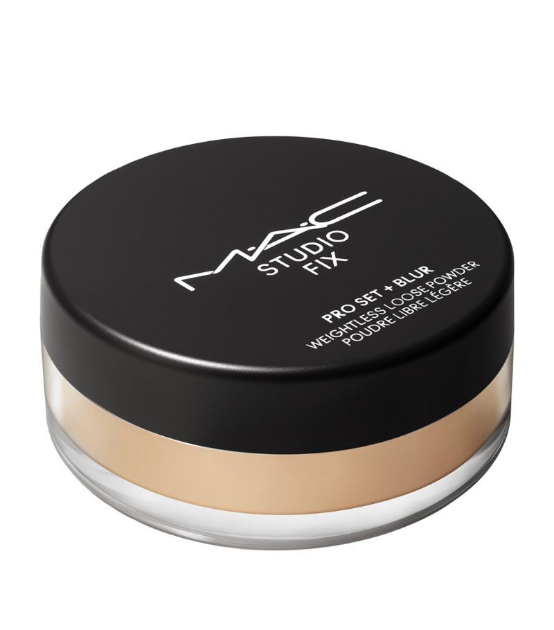 Mac Mac Studio Fix Pro Set + Blur Weightless Loose Powder (6.5G)