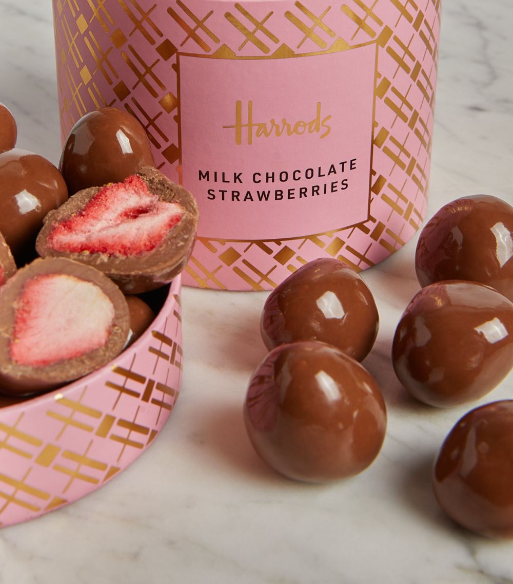 Harrods Harrods Milk Chocolate Strawberries (230G)