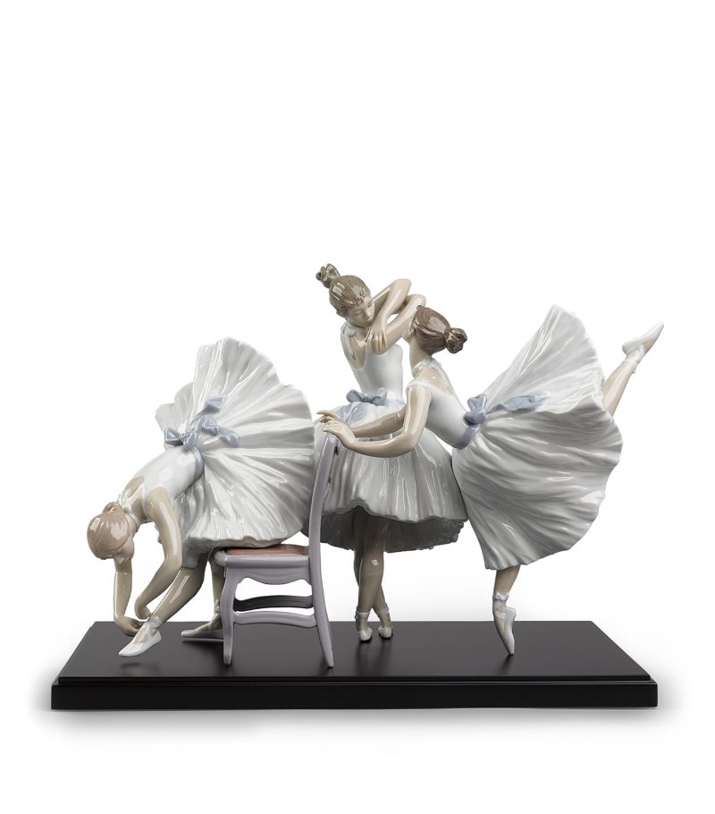 Lladró Lladró Porcelain Backstage Ballet Ornament