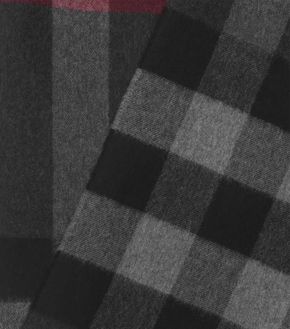 Burberry Burberry Cashmere Check Scarf