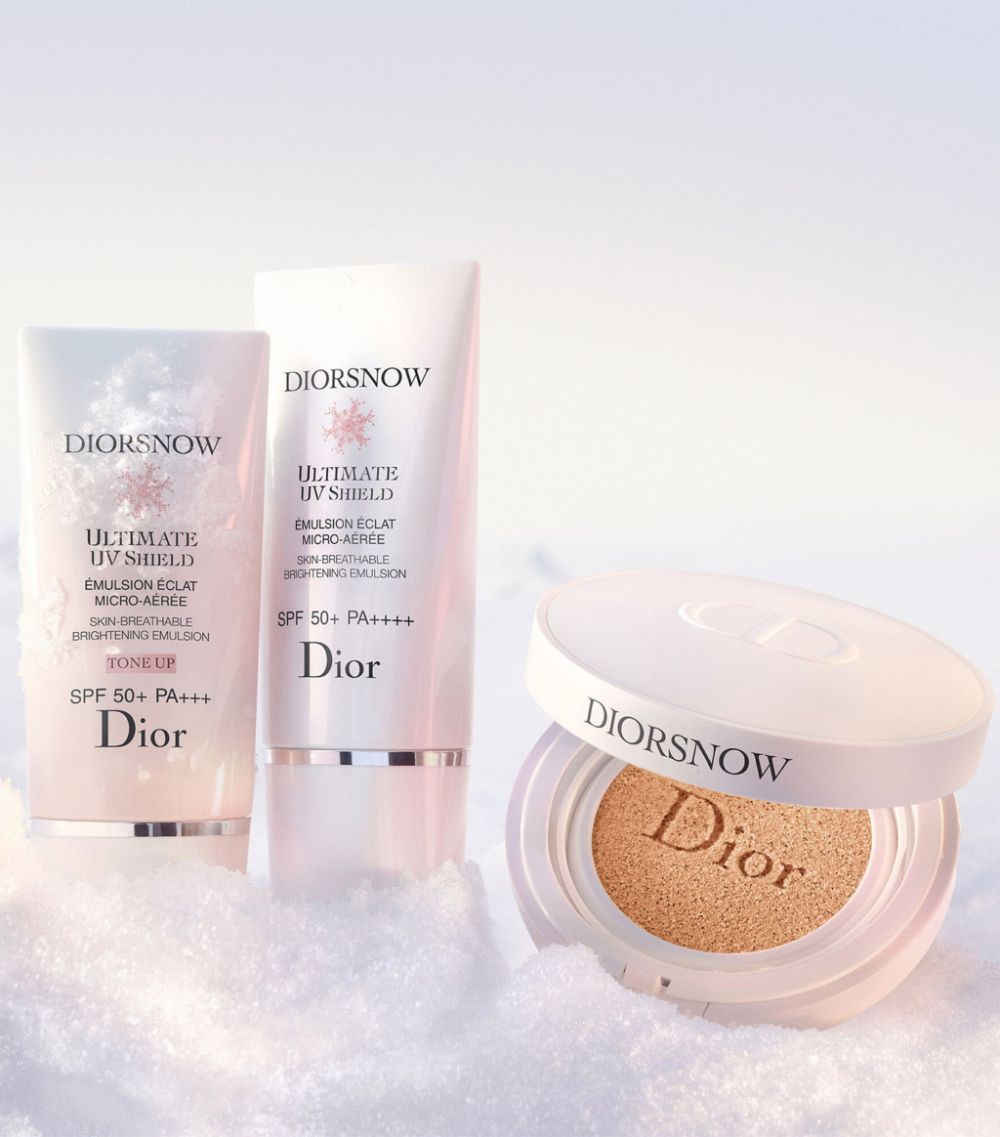 Dior Dior Diorsnow Uv Shield Cushion Tinted Skincare Spf 50+