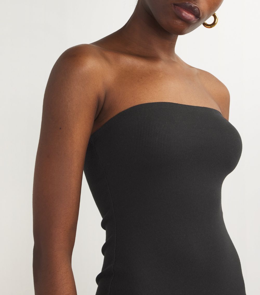  Éterne Strapless Ribbed Maxi Dress