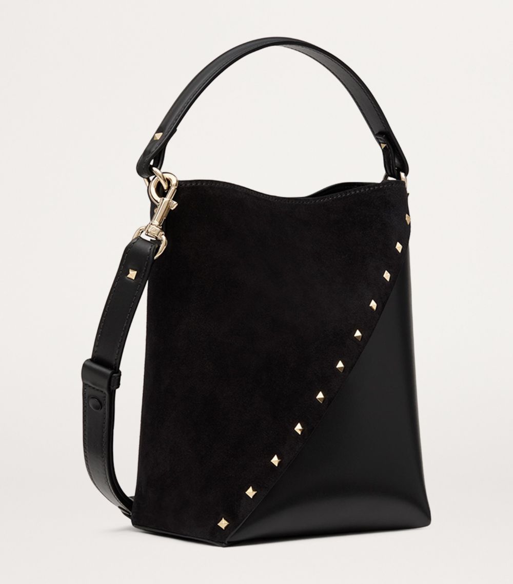 VALENTINO GARAVANI Valentino Garavani Small Leather Rockstud Wispy Bucket Bag