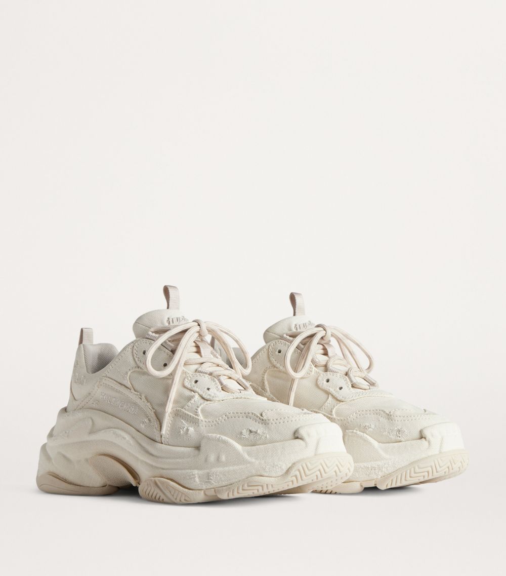 Balenciaga Balenciaga Triple S Sneakers