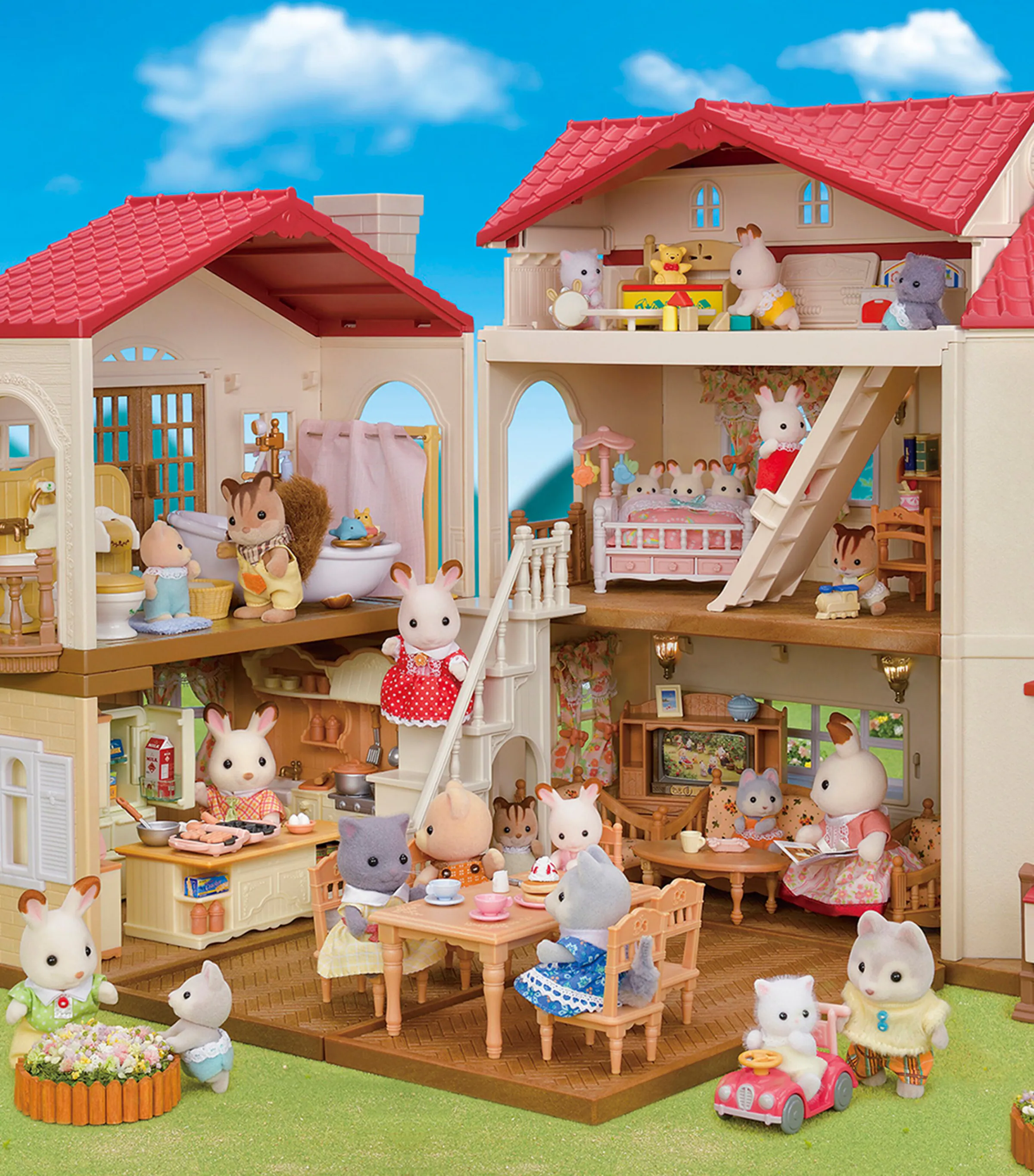 Sylvanian Families Sylvanian Families Red Roof Country Home with Secret Attic Playroom