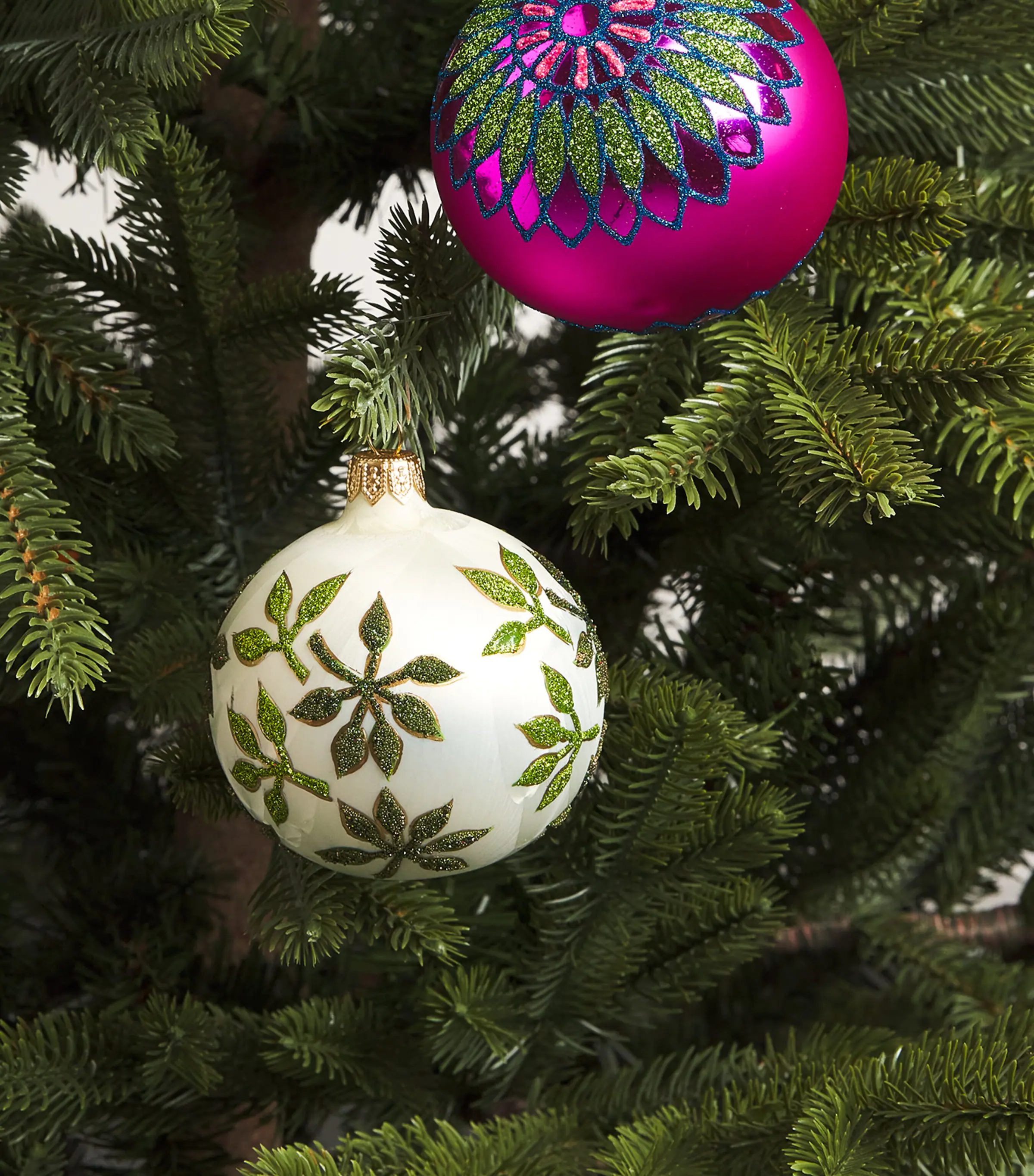 Harrods Harrods Glass Small Leaves Bauble