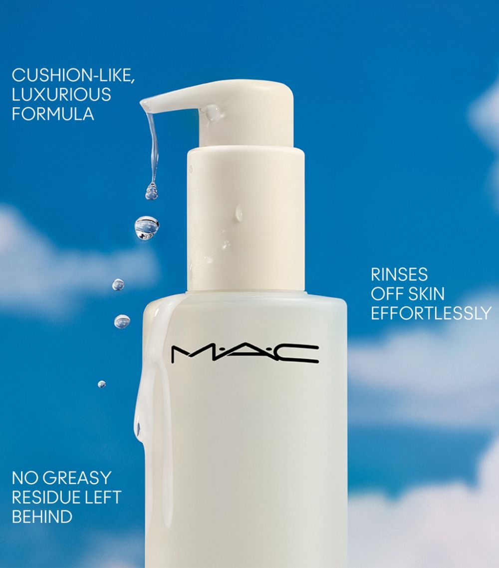 Mac Mac Hyper Real Fresh Canvas Cleansing Oil (200Ml)