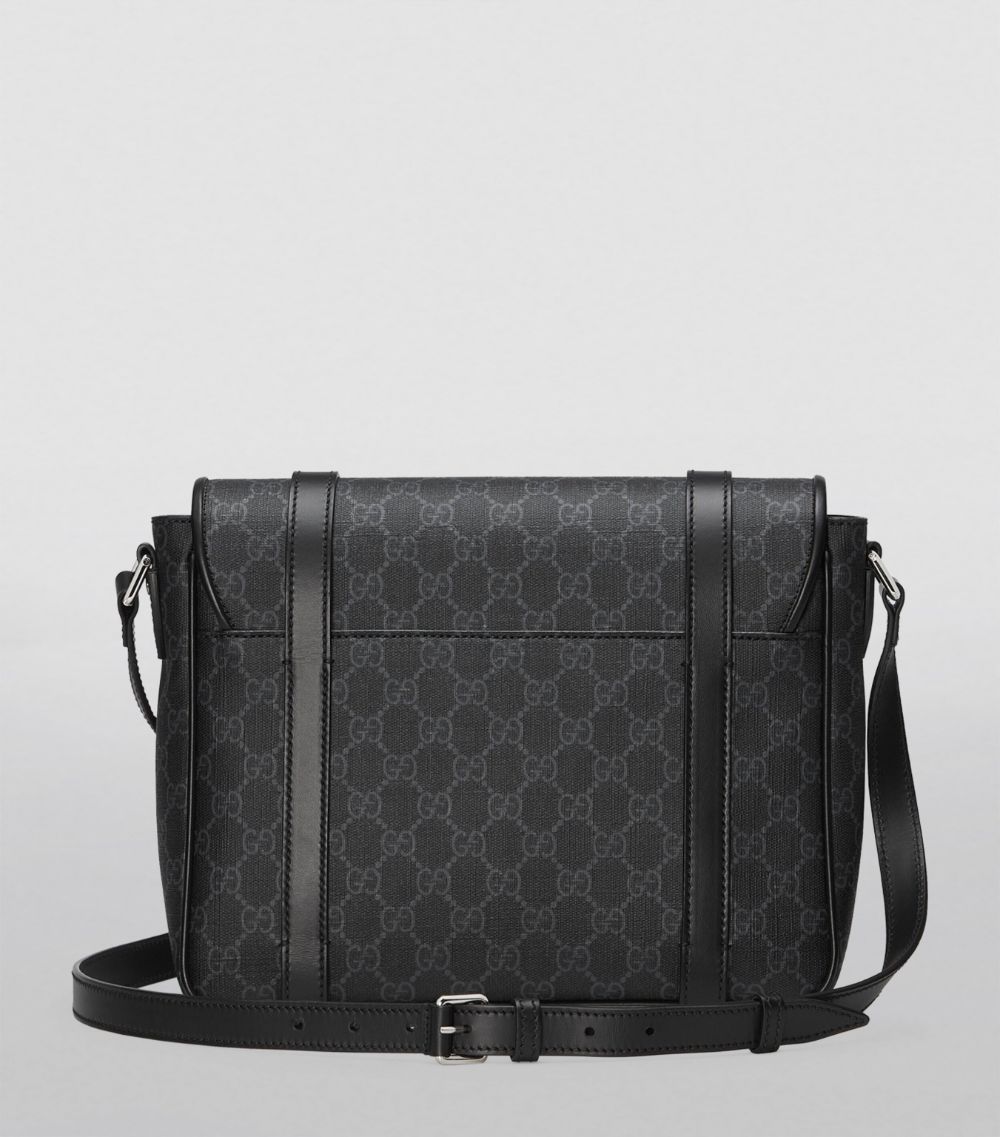 Gucci Gucci Gg Supreme Messenger Bag