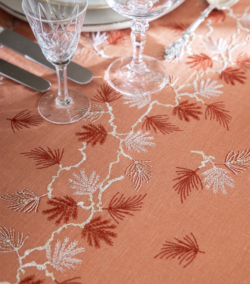 Alexandre Turpault Alexandre Turpault Linen Embroidered Tablecloth (170Cm X 320Cm)
