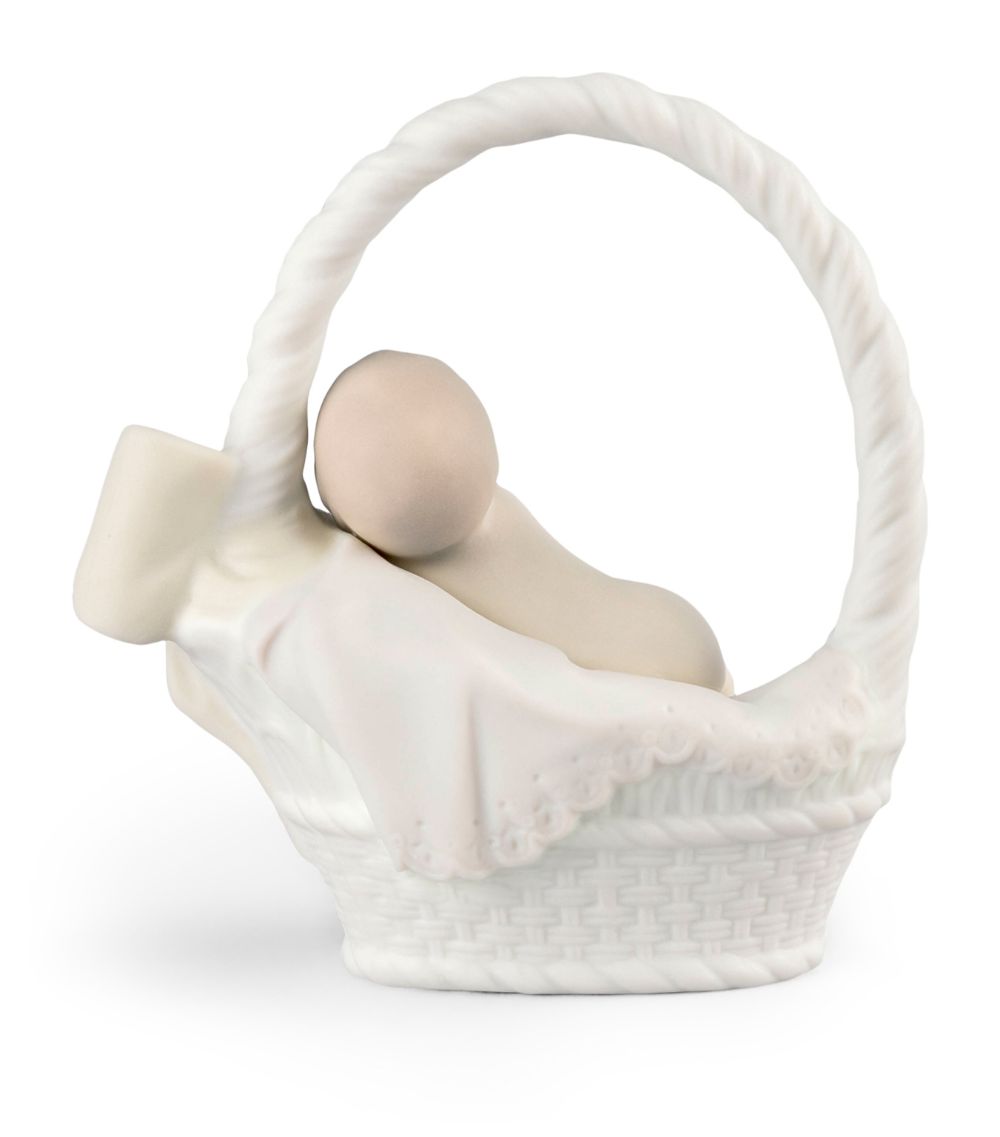 Lladró Lladró Porcelain Born In 2023 Girl Figurine (10Cm)