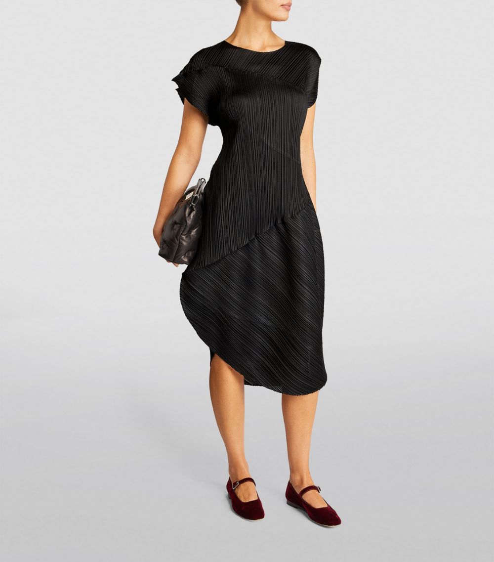 Pleats Please Issey Miyake Pleats Please Issey Miyake Peanuts Pleated Midi Dress