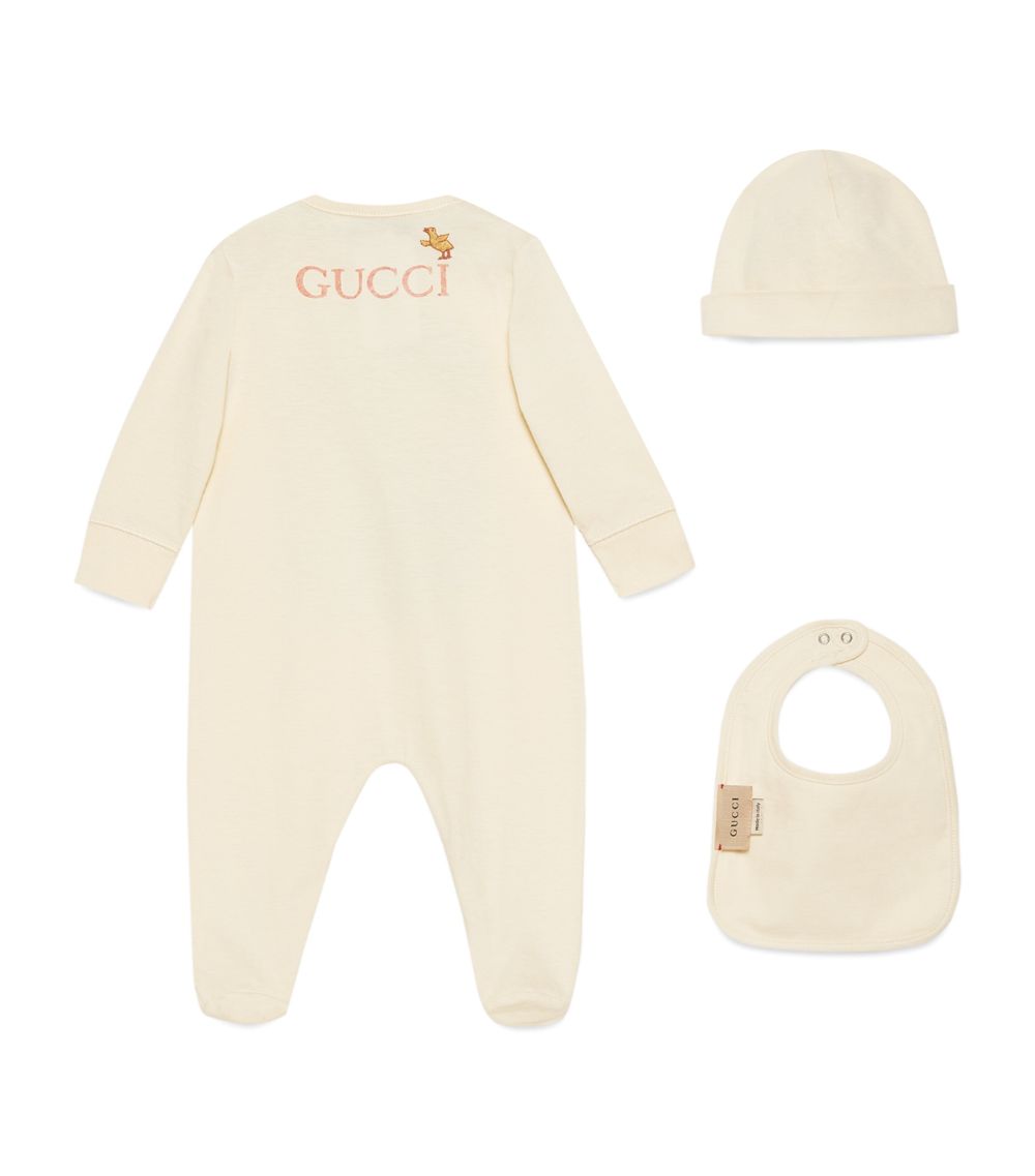 Gucci Gucci Kids X Peter Rabbit Hat, All-In-One And Bib Gift Set (0-9 Months)