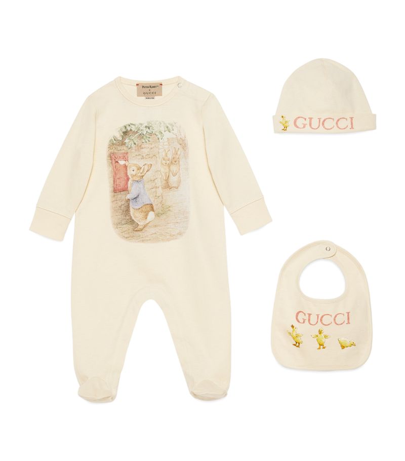 Gucci Gucci Kids X Peter Rabbit Hat, All-In-One And Bib Gift Set (0-9 Months)