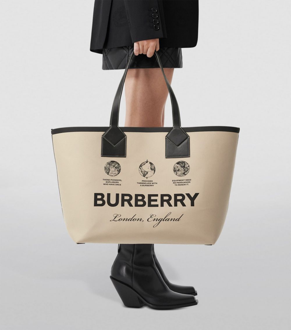 Burberry Burberry Large Label Print London Tote Bag