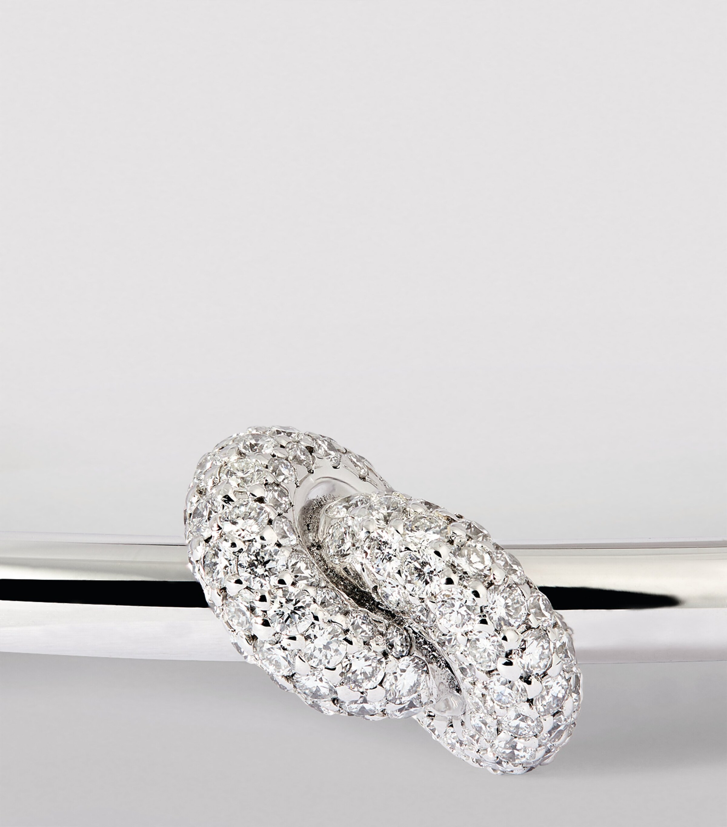 Engelbert Engelbert White Gold and Diamond The Legacy Knot Bangle