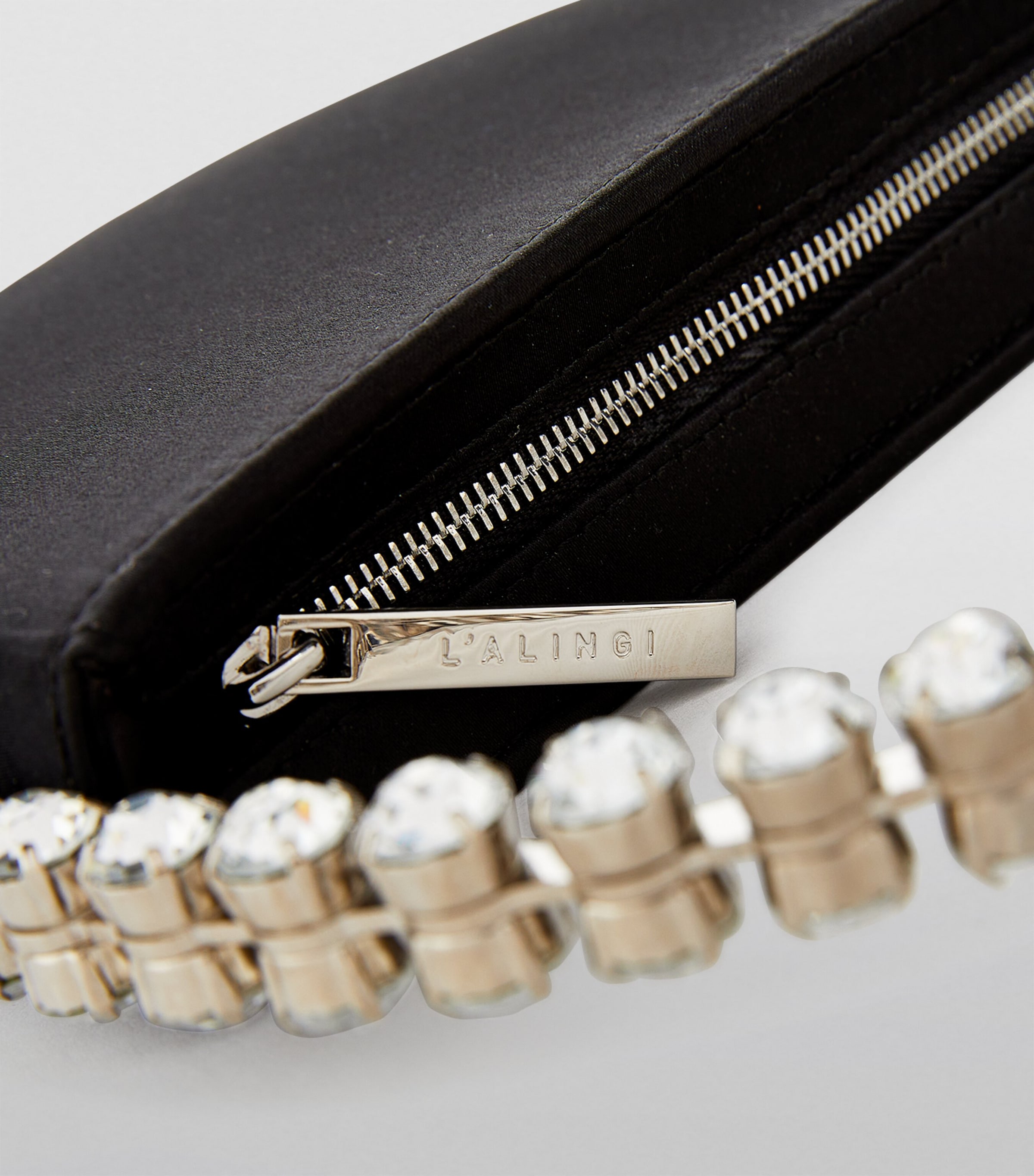 L'Alingi L'Alingi Satin Embellished Eternity Clutch Bag