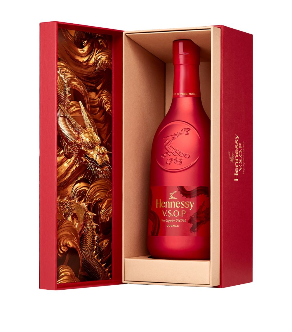 Hennessy Hennessy Hennessy V.S.O.P Chinese New Year 2024 Cognac (70cl)