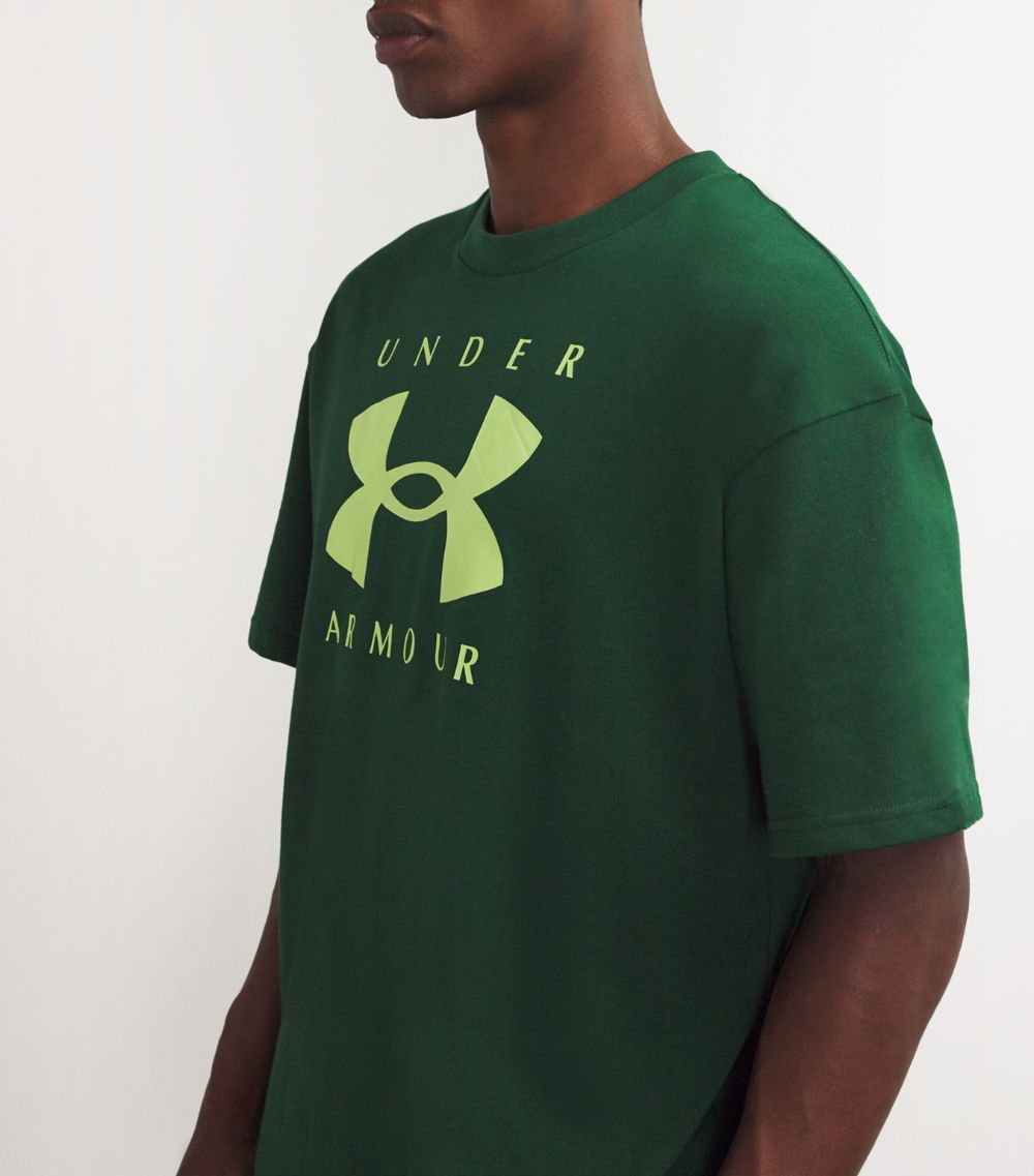 Under Armour Under Armour Oversized Logo T-Shirt