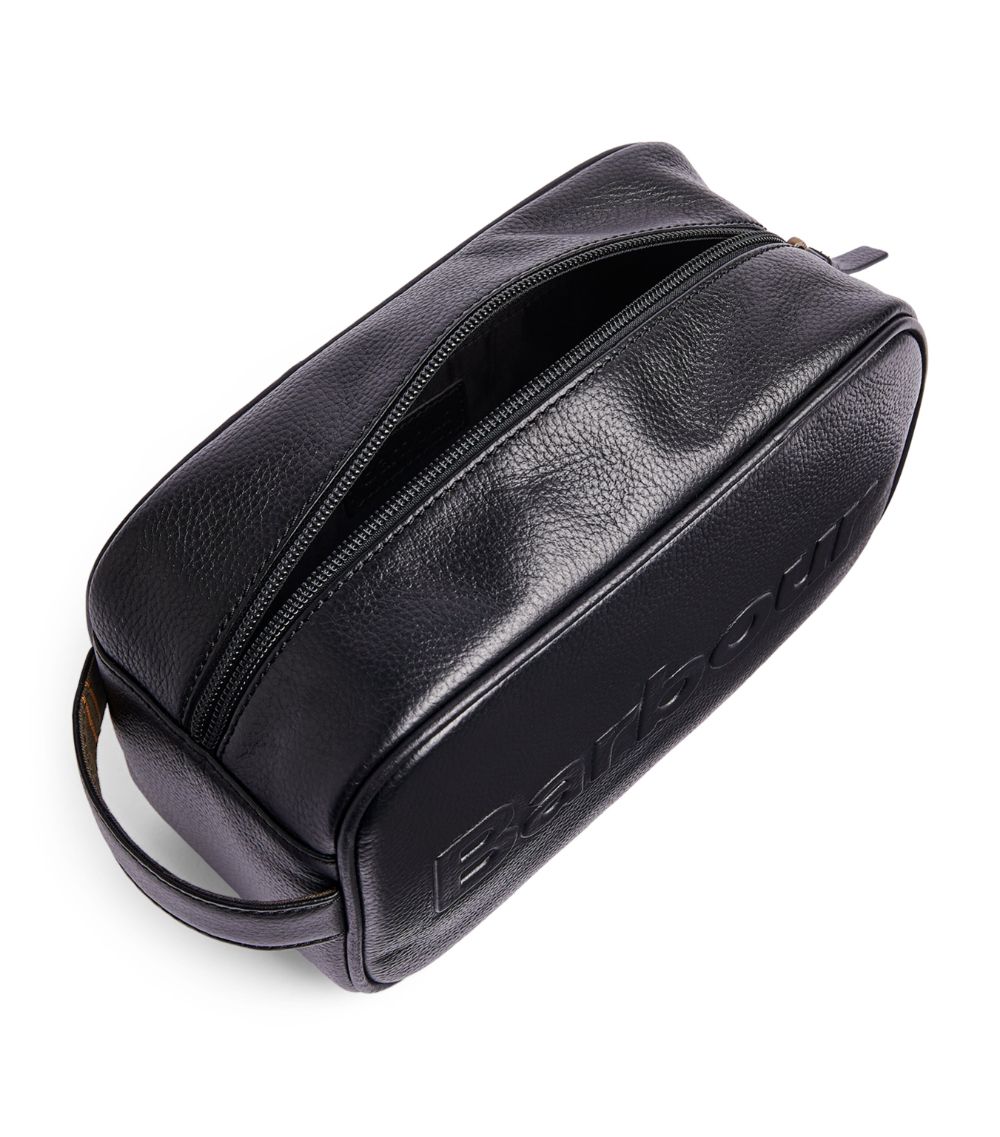 Barbour Barbour Leather Debossed Logo Wash Bag