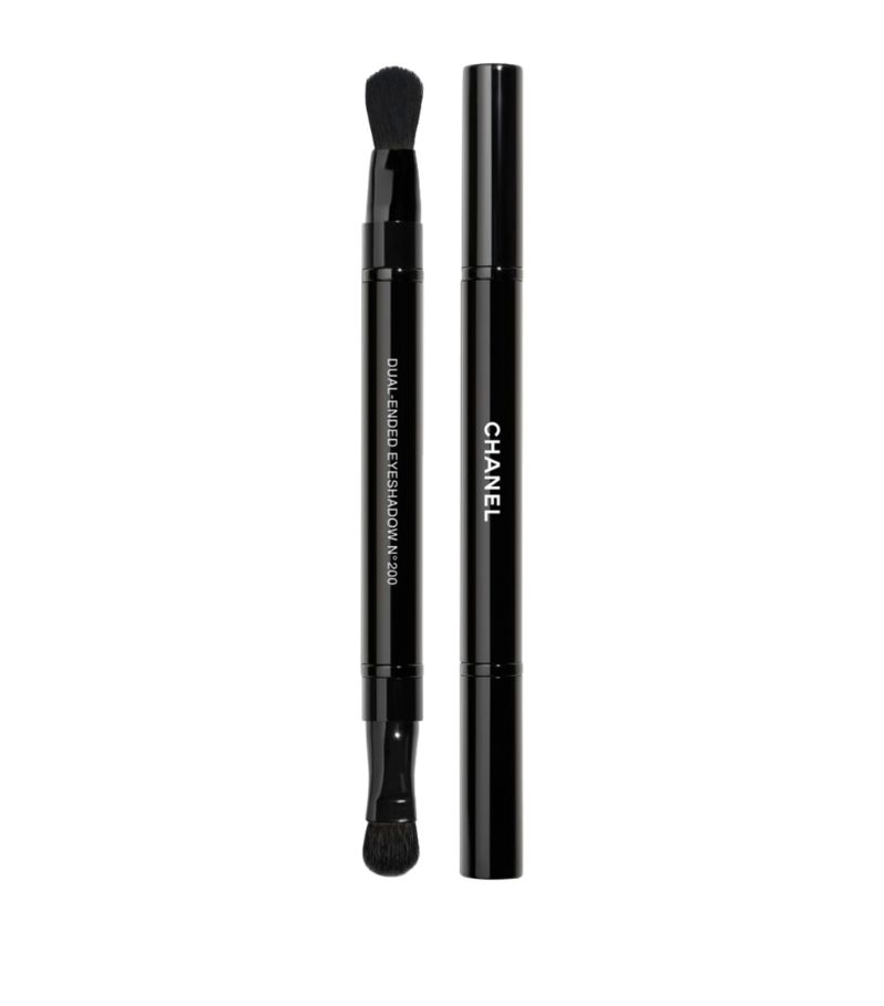 Chanel Chanel Retractable Dual-Tip Eyeshadow Brush