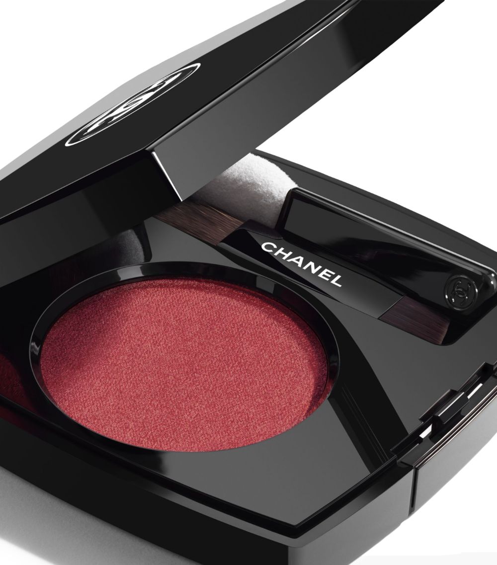 Chanel Chanel Ombre Essentielle Multi-Use Longwearing Eyeshadow