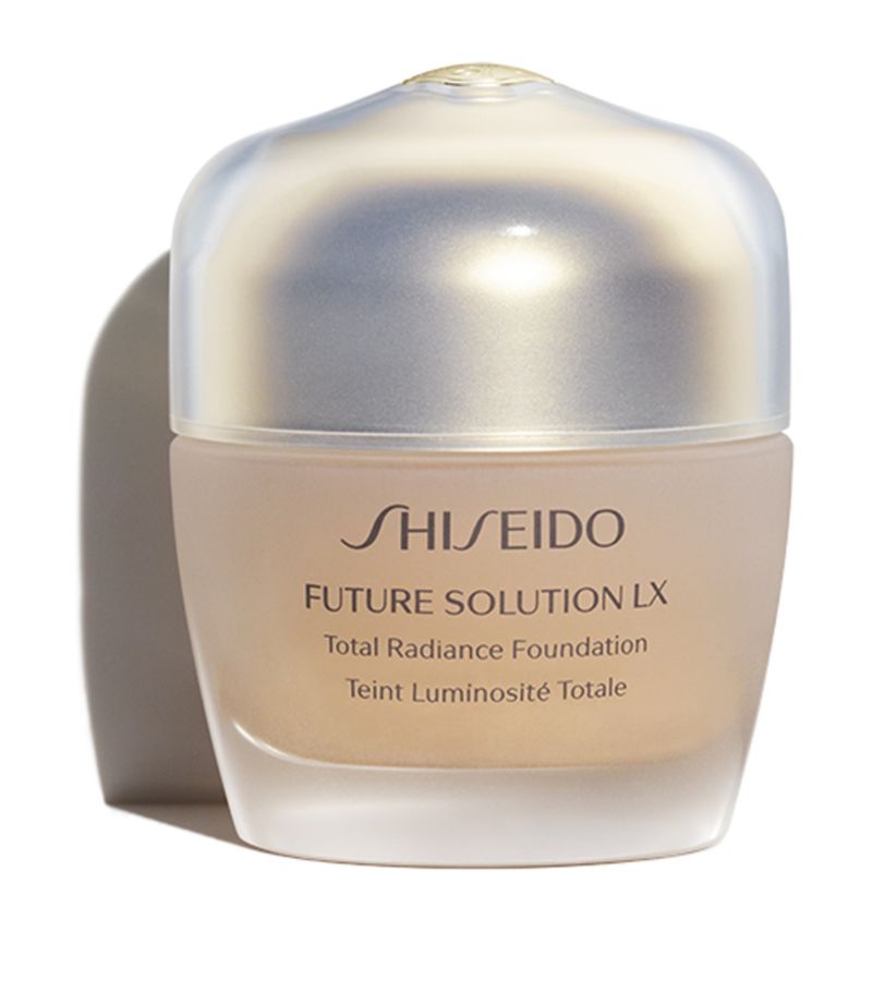 Shiseido Shiseido Future Solutions Lx Total Radiance Foundation