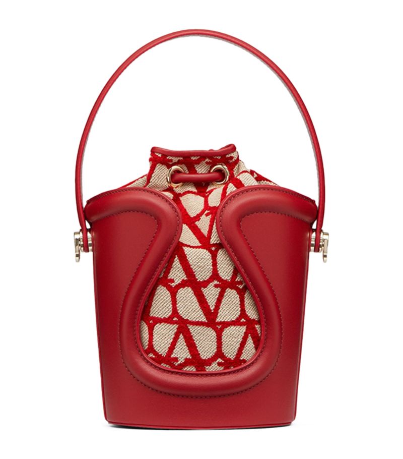 VALENTINO GARAVANI Valentino Garavani Leather Le Cinquième Bucket Bag