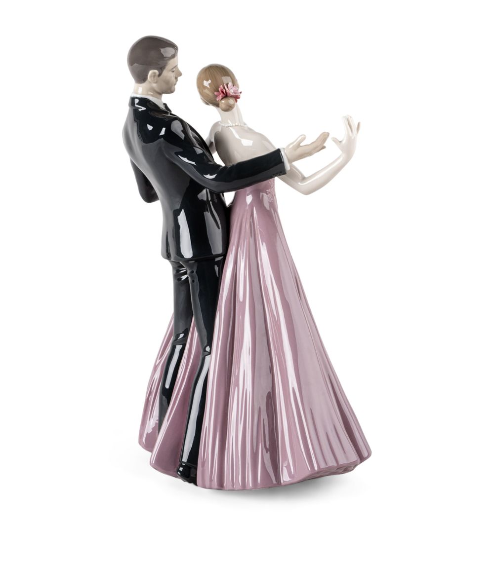 Lladró Lladró Anniversary Waltz Figurine