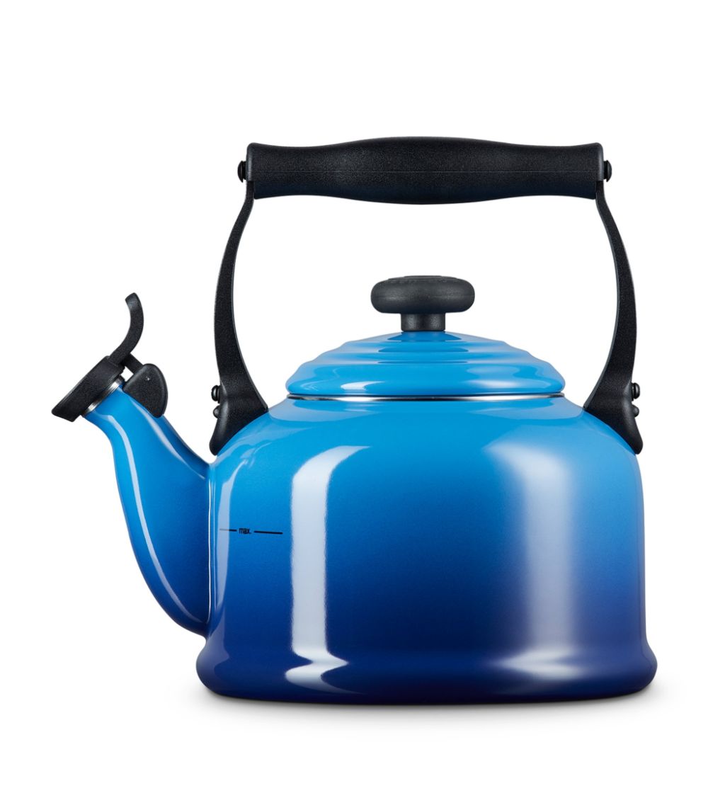 Le Creuset Le Creuset Enamel Traditional Kettle