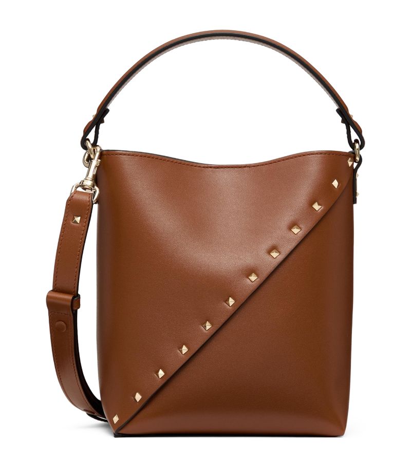 VALENTINO GARAVANI Valentino Garavani Small Leather Rockstud Wispy Bucket Bag