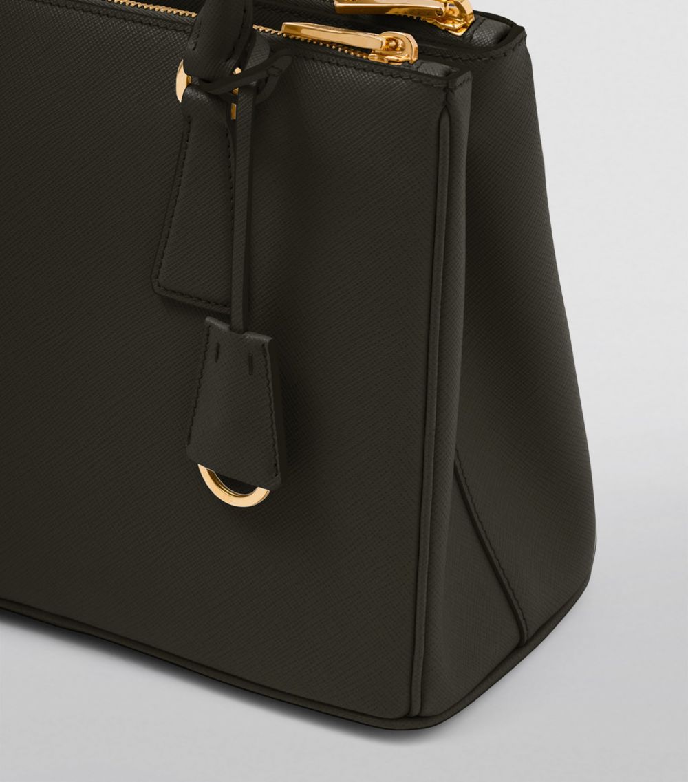 Prada Prada Medium Leather Galleria Top-Handle Bag